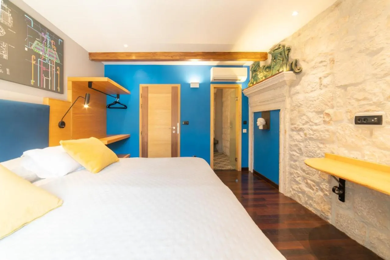 Domus Maritima Hotel Trogir 3*,